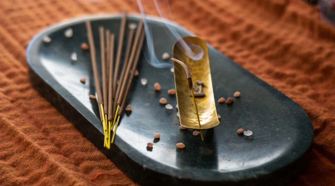 The Art of Incense and Home Décor: Bringing Nature and Calm into Your Space